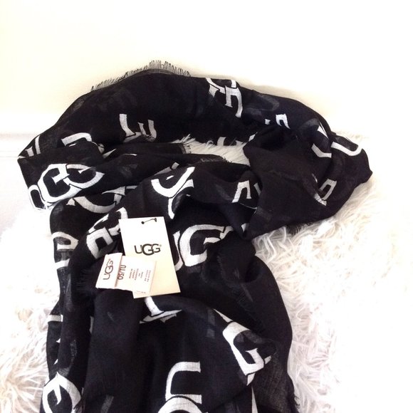 UGG Woven Logo Scarf Black White - Picture 2 of 5